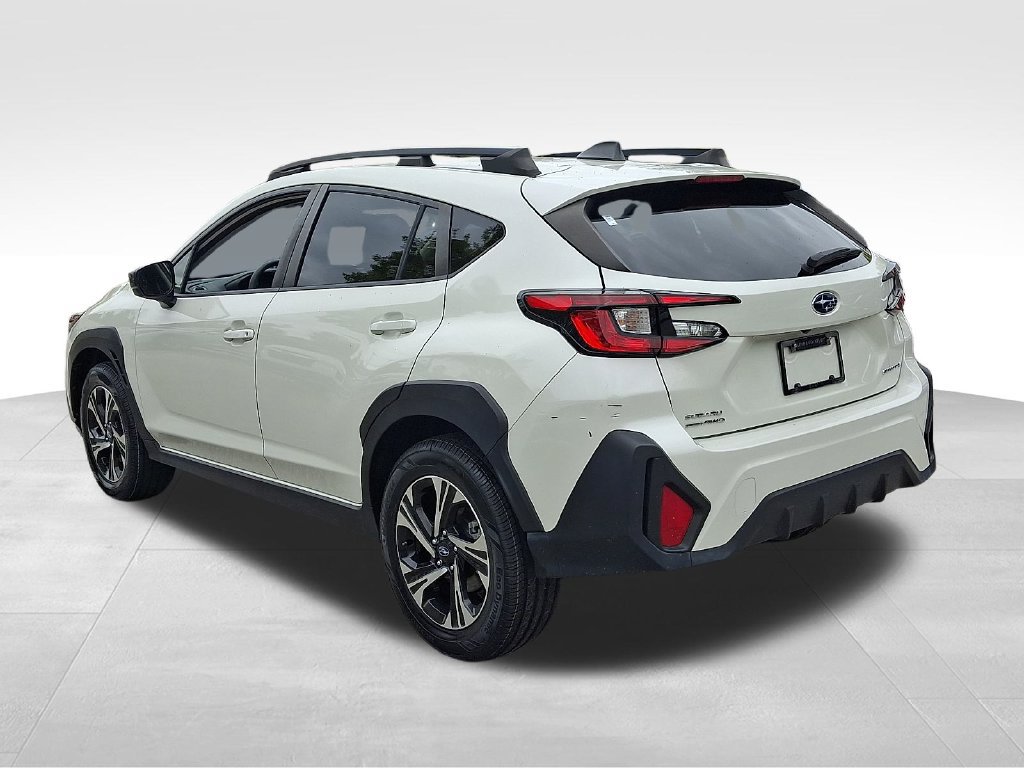 Used 2024 Subaru Crosstrek 2.0i Premium AWD/4WD image 4