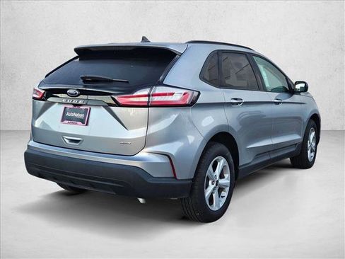 New 2024 Ford Edge SE image 2