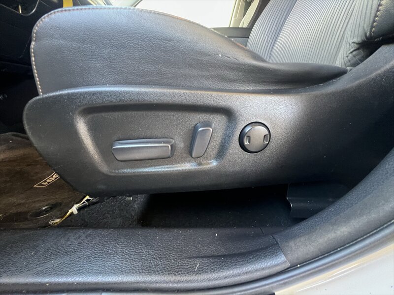 Used 2014 Toyota Highlander Plus FWD image 20