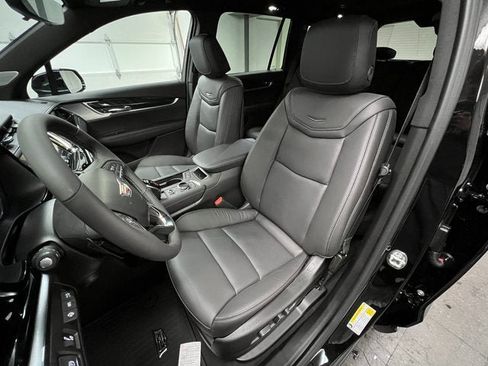 New 2025 Cadillac XT6 Premium Luxury w/ Technology Package image 16