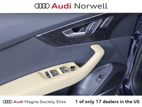 Certified 2025 Audi Q8 Prestige AWD/4WD image 21