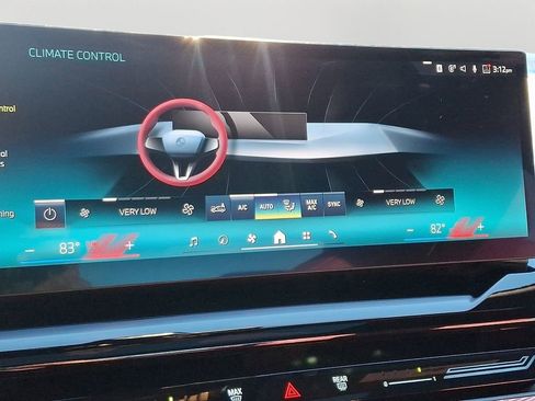 Used 2025 BMW 530i xDrive w/ M Sport Package image 17