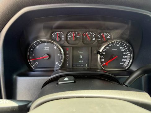 Used 2019 Chevrolet Silverado 2500 W/T AWD/4WD image 12