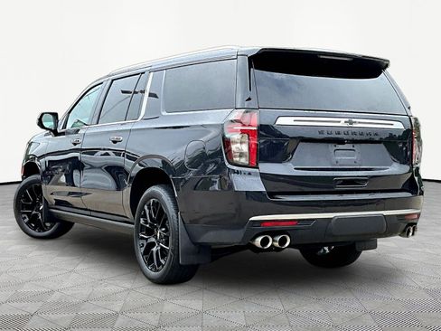 Used 2022 Chevrolet Suburban High Country AWD/4WD image 4