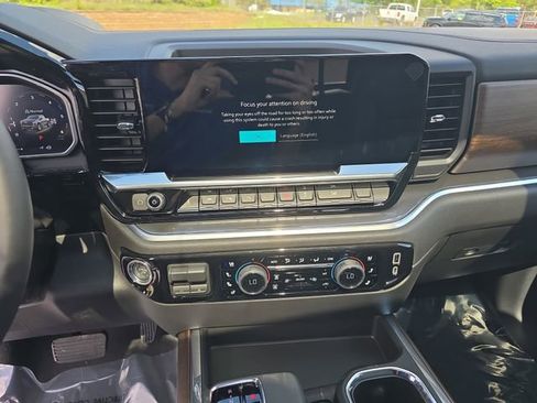 New 2026 Chevrolet Silverado 1500 High Country AWD/4WD image 20