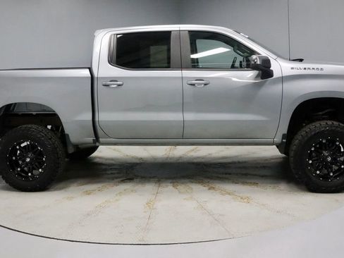 Used 2025 Chevrolet Silverado 1500 LT AWD/4WD image 7
