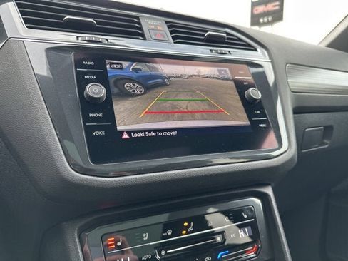 Used 2022 Volkswagen Tiguan SEL R-Line image 23