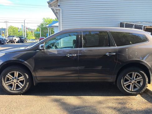 Used 2016 Chevrolet Traverse LT AWD/4WD image 6