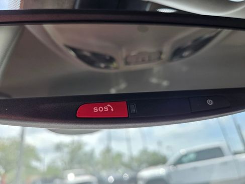 Used 2022 Jeep Compass Trailhawk w/ Trailhawk Convenience Group AWD/4WD image 34