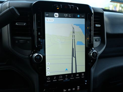 Used 2024 RAM 2500 Tradesman w/ Safety Group image 32