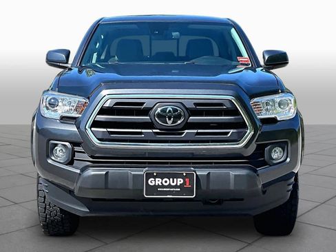 Used 2019 Toyota Tacoma SR5 AWD/4WD image 4
