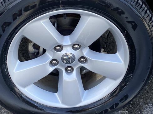 Certified 2024 RAM 1500 Classic SLT image 24