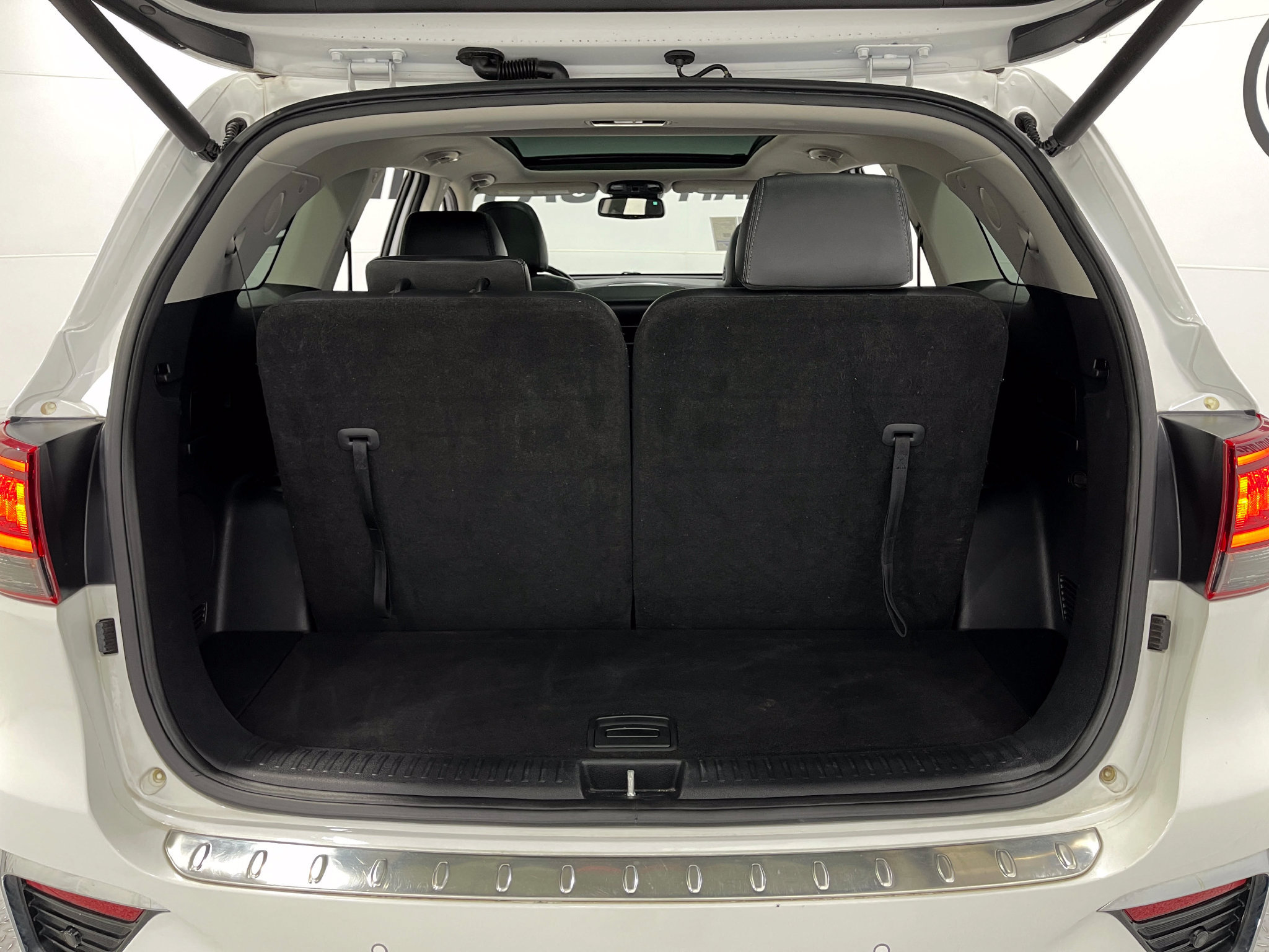 Used 2020 Kia Sorento SX FWD image 26