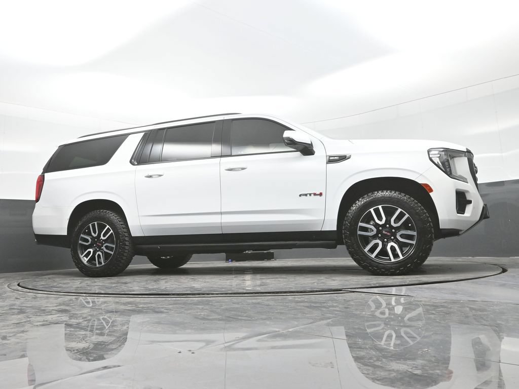 Used 2023 GMC Yukon XL AT4 AWD/4WD image 38