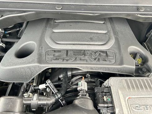 New 2026 RAM 1500 4x4 Crew Cab image 37