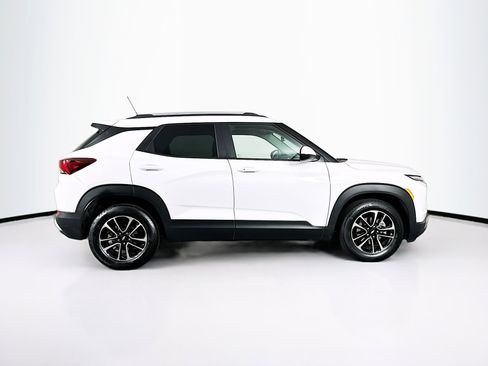 Used 2025 Chevrolet TrailBlazer LT image 10