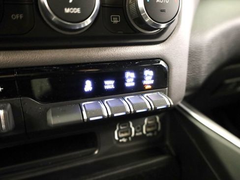 Used 2021 RAM 1500 Big Horn image 22