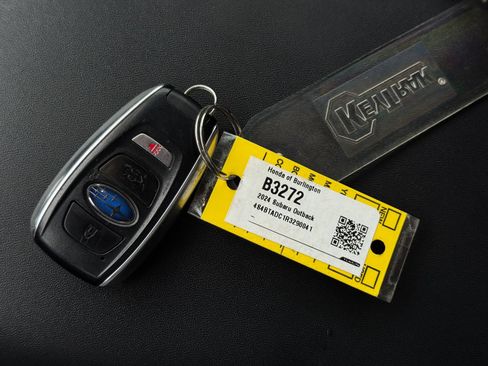 Used 2024 Subaru Outback Premium AWD/4WD image 34