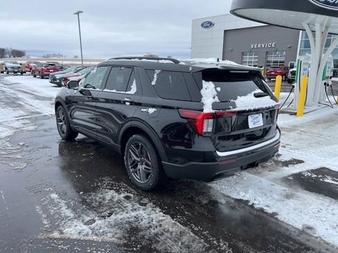 New 2026 Ford Explorer ST-Line w/ ST-Line Street Pack image 7