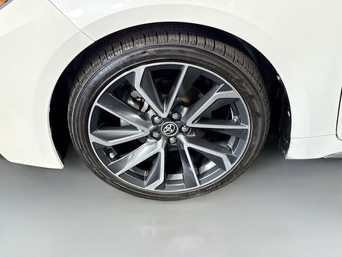 Used 2020 Toyota Corolla SE FWD image 37