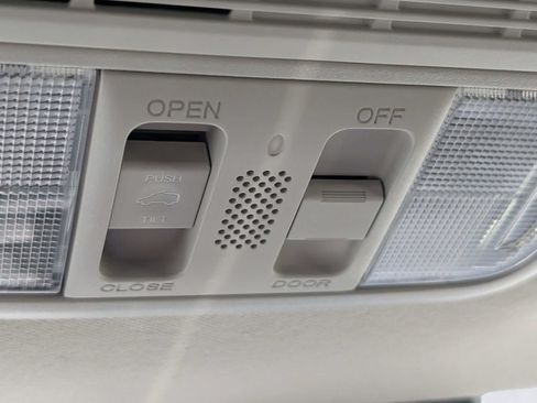 Certified 2022 Honda HR-V EX image 31