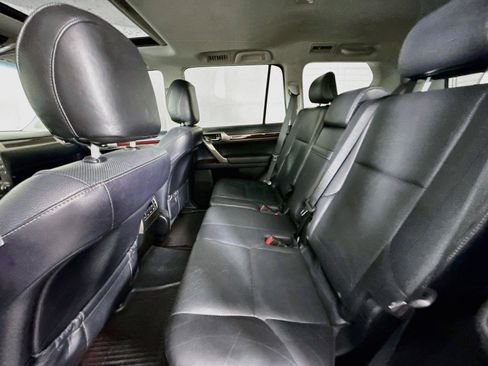 Used 2017 Lexus GX 460 Premium w/ Premium Package AWD/4WD image 33