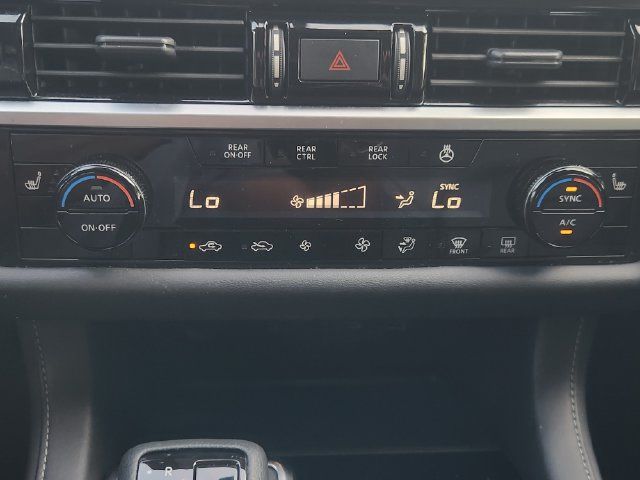 Used 2023 Nissan Pathfinder SL FWD image 19