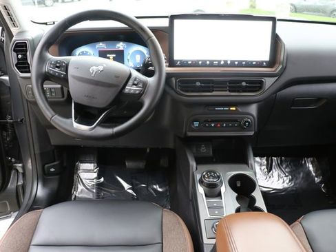 Used 2025 Ford Bronco Sport Outer Banks w/ Outer Banks Tech Package+ AWD/4WD image 17