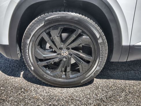 Used 2022 Volkswagen Atlas SE image 32