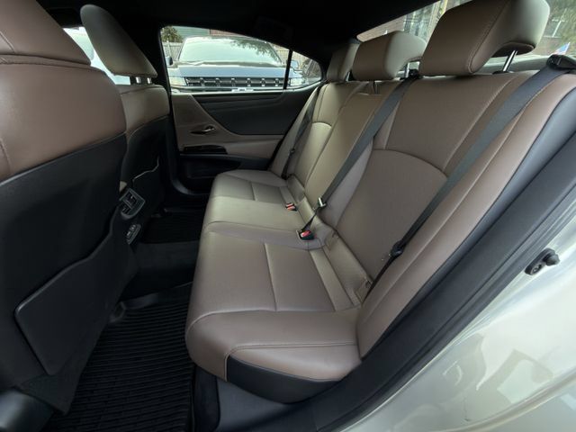 Used 2025 Lexus ES 350 w/ Premium Package FWD image 26