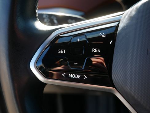 Used 2021 Volkswagen ID.4 Pro S image 27