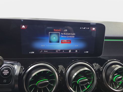 Used 2021 Mercedes-Benz GLB 250 image 22