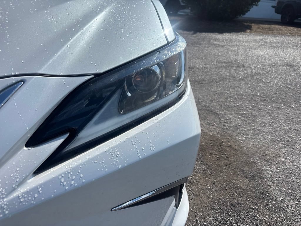 Used 2021 Lexus ES 350 w/ Accessory Package FWD image 11