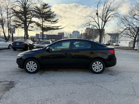 Used 2013 Kia Forte EX w/ Fuel Economy Pkg image 4