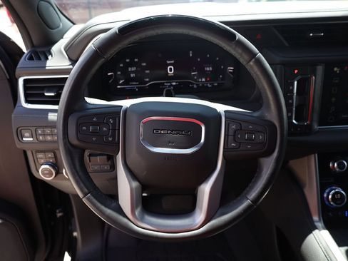 Used 2024 GMC Yukon Denali w/ Advanced Technology Package AWD/4WD image 13
