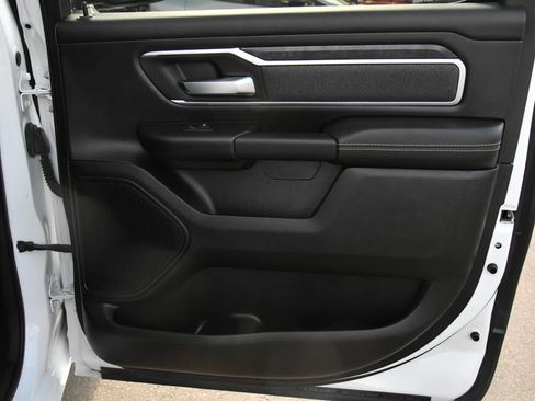 Used 2022 RAM 1500 Big Horn AWD/4WD image 45
