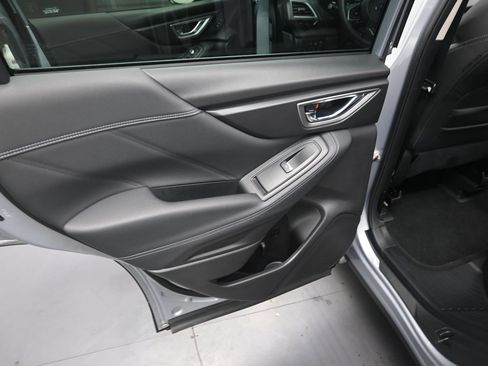 Used 2024 Subaru Forester Touring AWD/4WD image 33