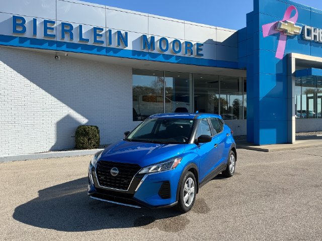 Used 2024 Nissan Kicks S w/ Interior Electronics Package FWD image 1