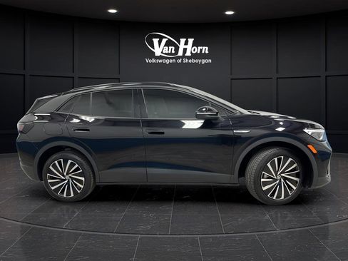 Used 2024 Volkswagen ID.4 Pro AWD/4WD image 8