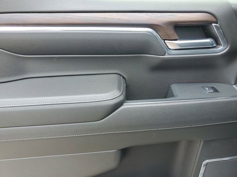 Used 2024 GMC Sierra 1500 SLT image 13