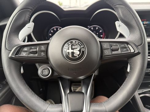 Used 2025 Alfa Romeo Stelvio Sprint w/ Convenience Package AWD/4WD image 25