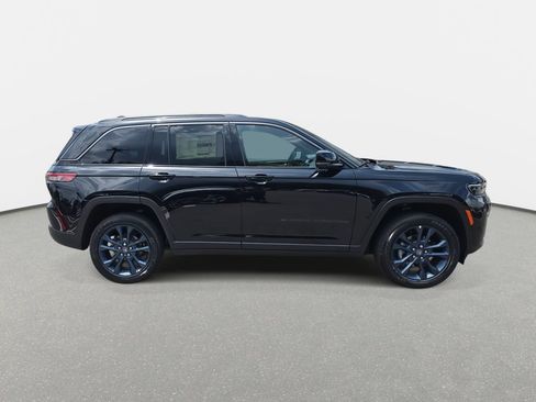 New 2026 Jeep Grand Cherokee Limited AWD/4WD image 4