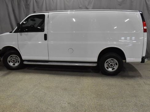 Used 2024 GMC Savana 2500 w/ Driver Convenience Package image 7