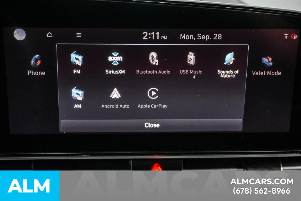 Used 2025 Hyundai Elantra SEL FWD image 34