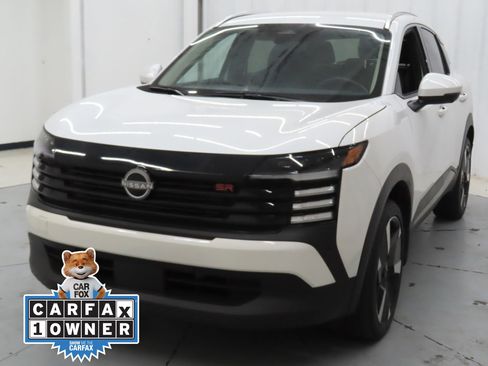 Used 2025 Nissan Kicks SR image 7