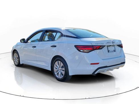 Used 2025 Nissan Sentra S image 3