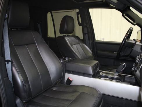 Used 2015 Ford Expedition Limited w/ Equipment Group 301A image 23