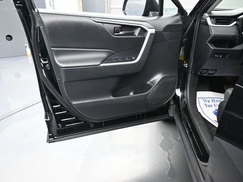 Used 2024 Toyota RAV4 LE image 10