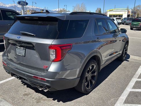 Used 2023 Ford Explorer ST w/ Equipment Group 401A image 3