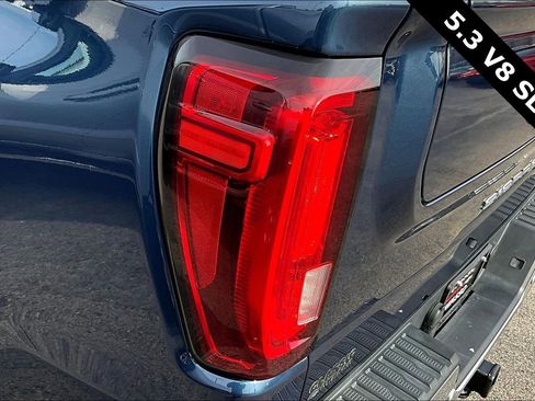 Used 2021 GMC Sierra 1500 SLT w/ SLT Premium Package image 23